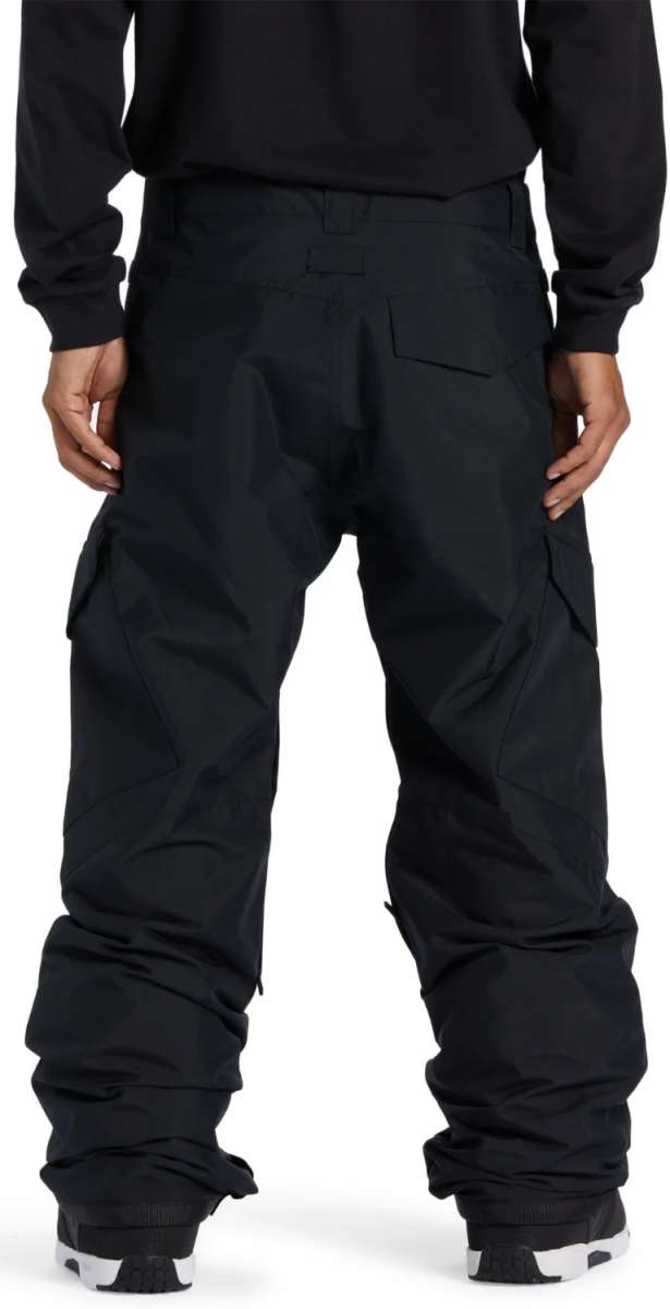 DC Banshee Insulated Pant 2024 - Black snow pants with a subtle diagonal stripe pattern on the side of one leg.