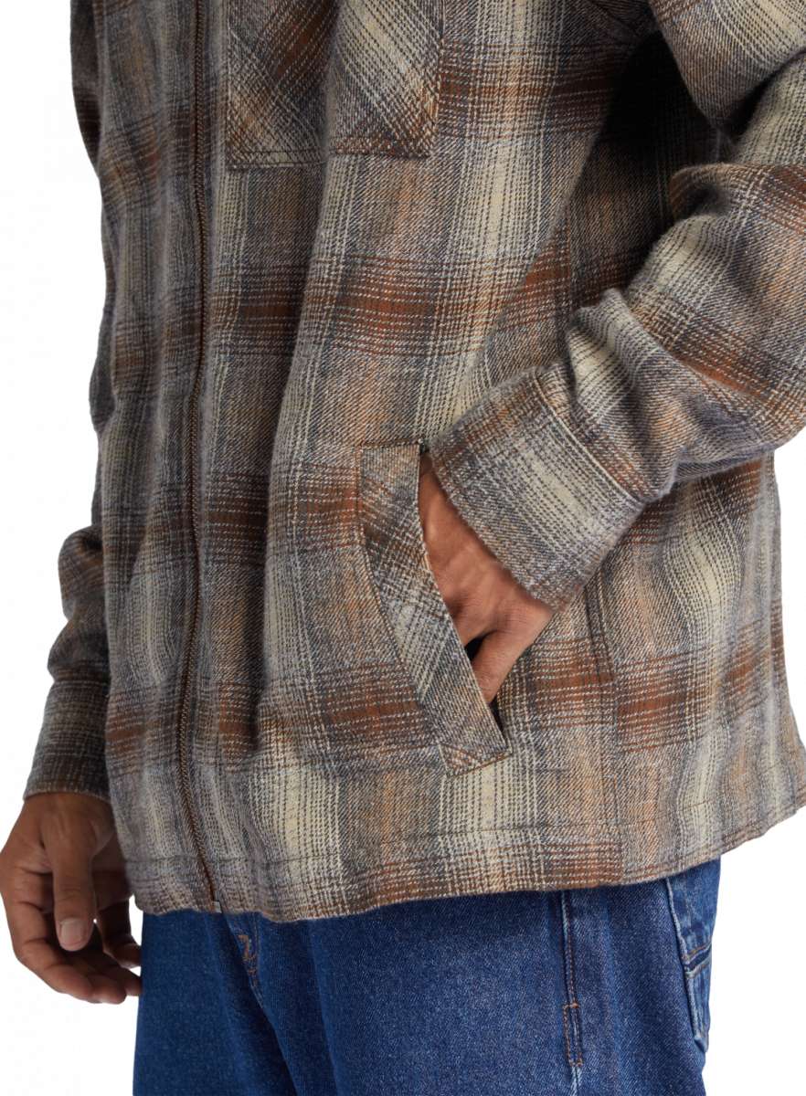 DC Canyon Full Zip Flannel 2024 - A plaid flannel shirt with a full zip and two chest pockets, featuring a brown and white color scheme.