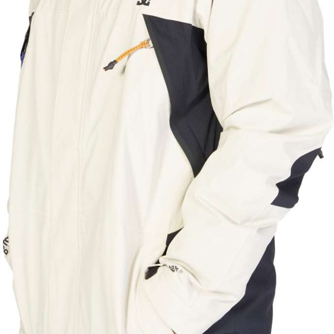 DC Command 45K Shell Jacket 2023 - A white jacket with black accents and a zippered chest pocket.