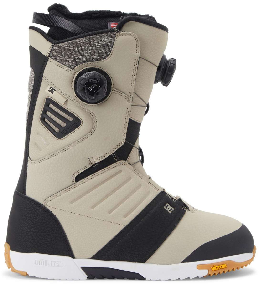 DC Judge BOA Snowboard Boots 2024 - Black boots with a textured pattern on the side and a white logo on the front.