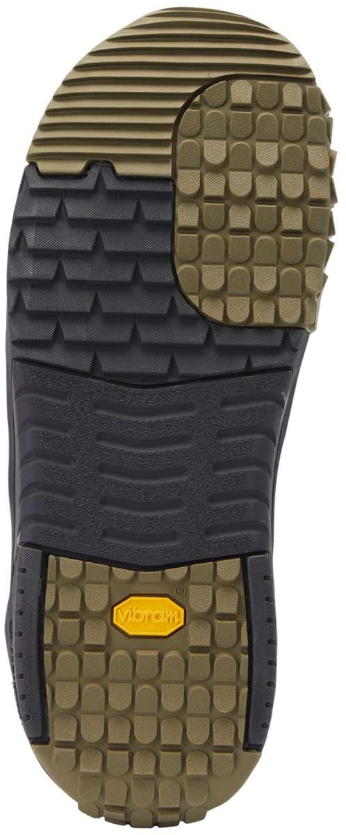 DC Judge BOA Snowboard Boots 2024 - Black snowboard boots with a textured rubber outsole and silver buckles.