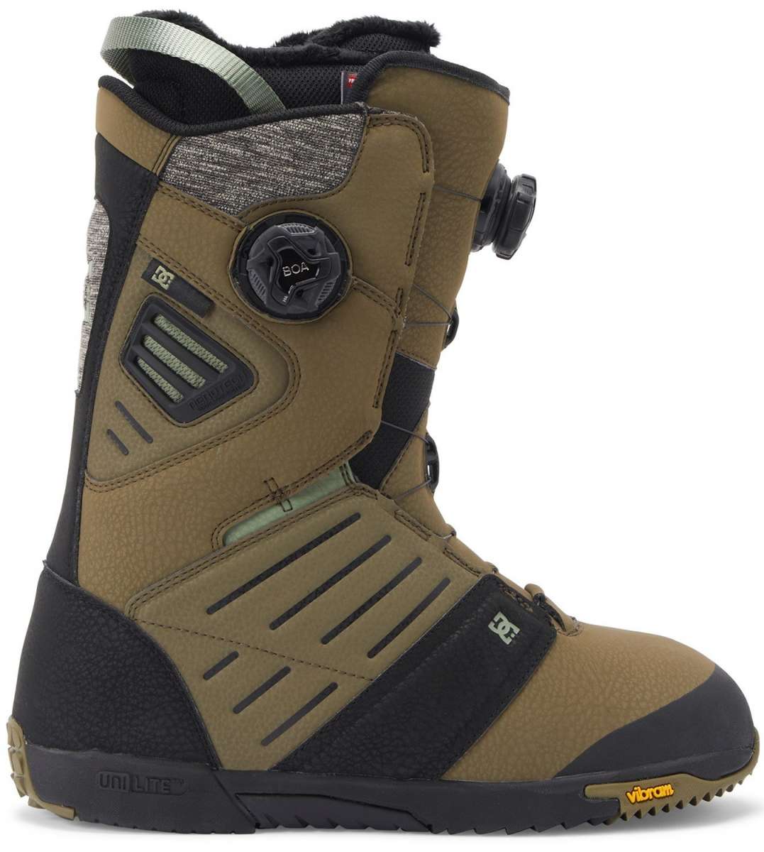 DC Judge BOA Snowboard Boots 2024 - A pair of tan snowboard boots with black accents and a textured pattern on the toe cap.