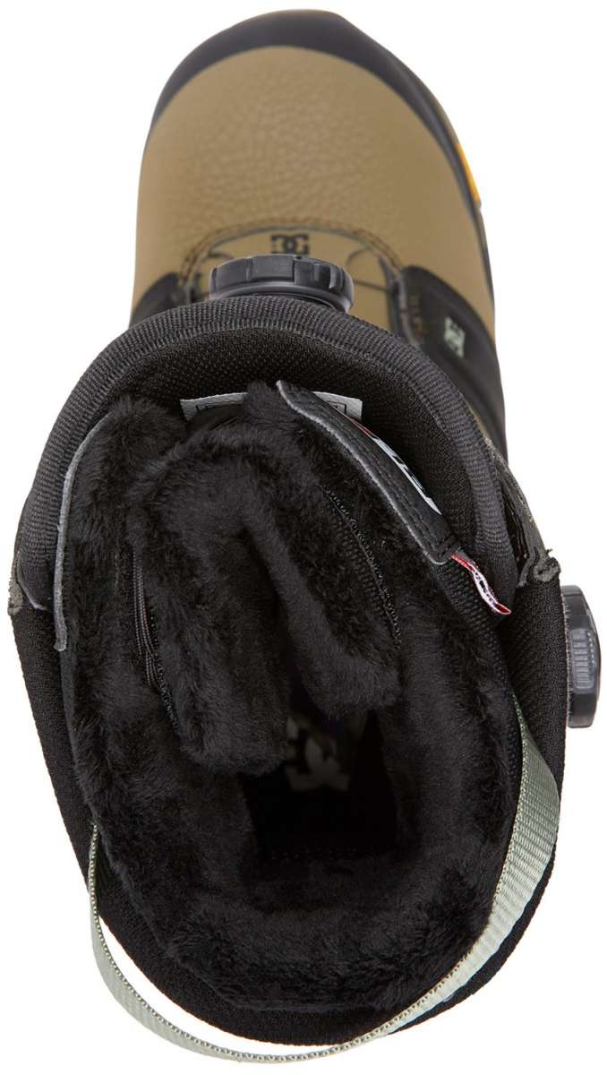 DC Judge BOA Snowboard Boots 2024 - Black snowboard boots with a textured pattern on the side and silver hardware.