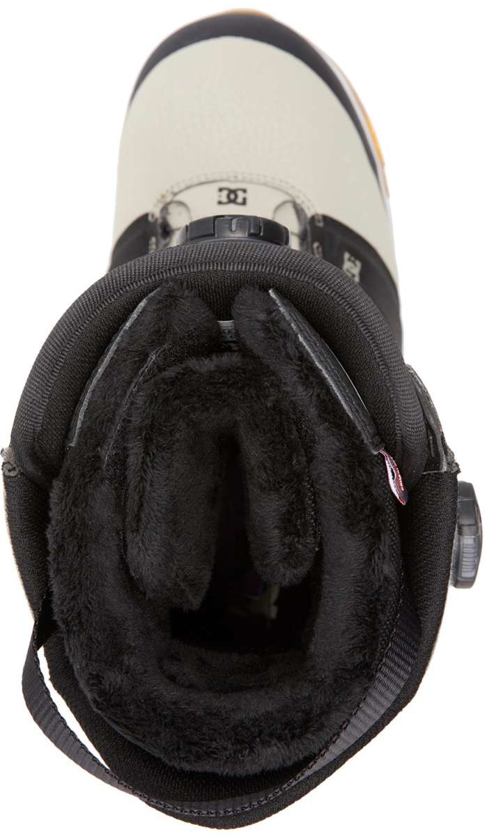 DC Judge BOA Snowboard Boots 2024 - Black boots with a white logo on top and yellow accents on the sides.