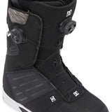 DC Judge BOA Snowboard Boots 2024 - Black snowboard boots with white accents and a textured rubber toe cap.