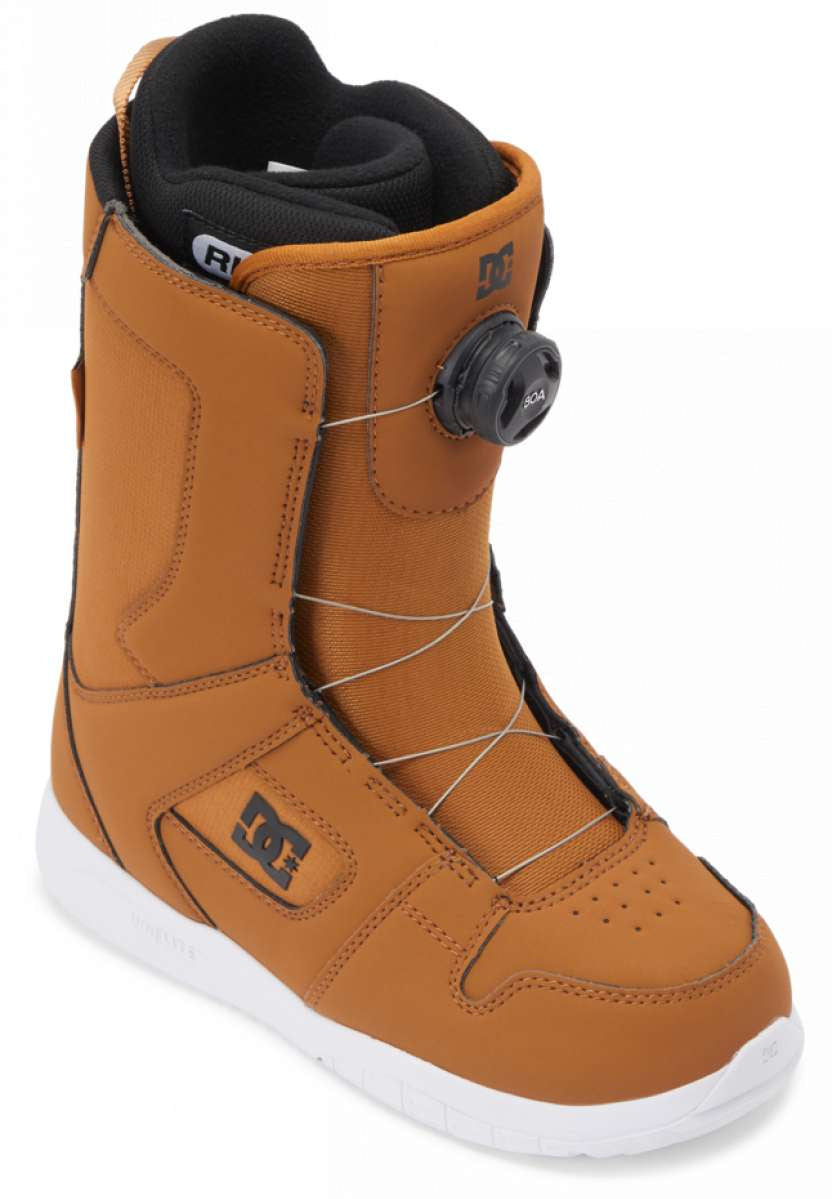 DC Women's Phase BOA Snowboard Boots 2024 - Black boots with a white sole and silver laces.