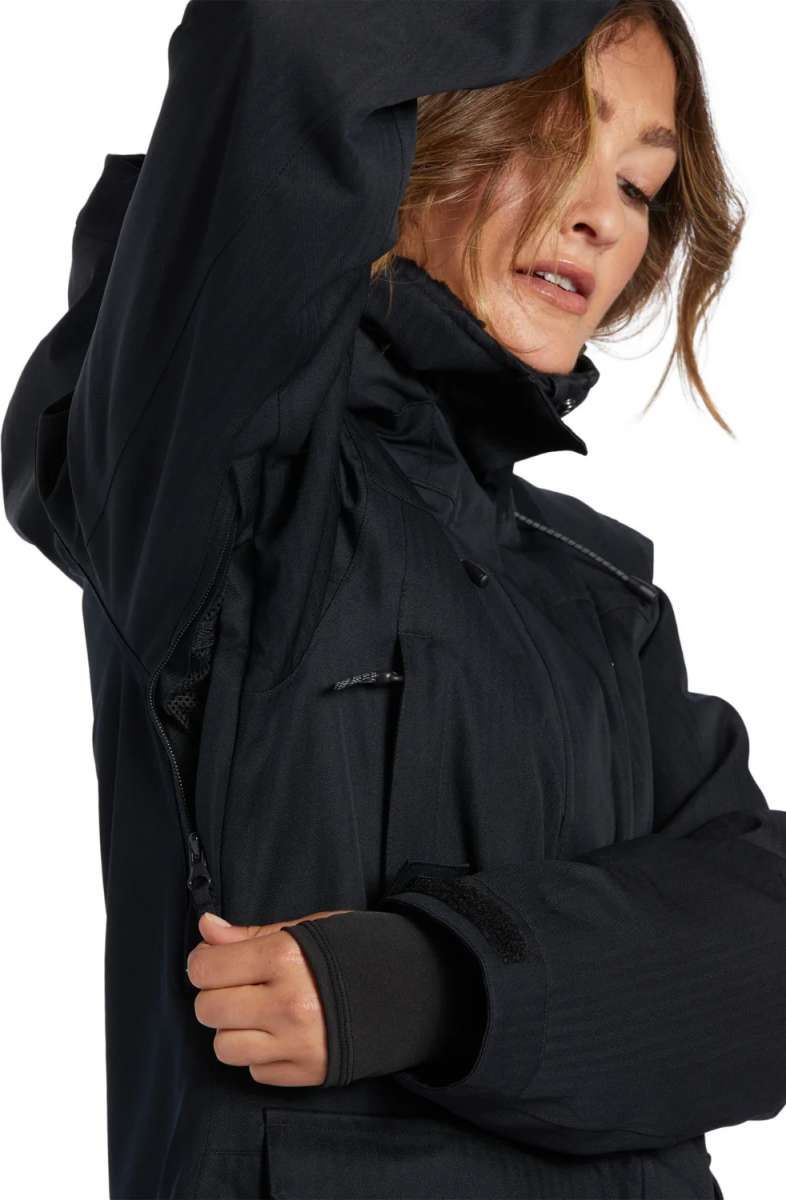 DC Women's Phoenix Insulated Parka 2024 - A black parka with a high collar and zippered pockets.