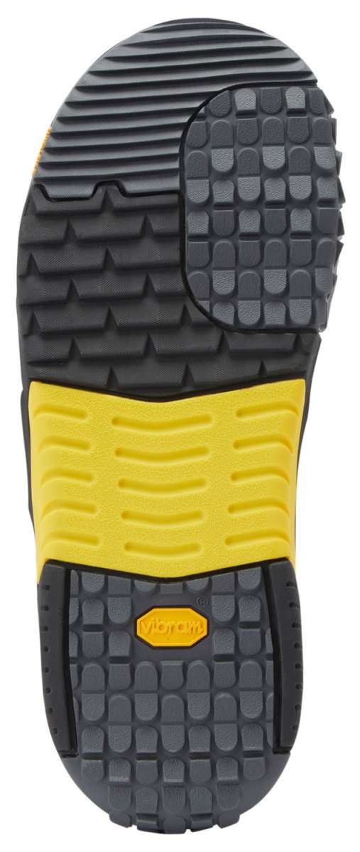 DC Phantom BOA Snowboard Boots 2024 - Black snowboard boots with a textured rubber outsole and silver metal BOA dials on top.