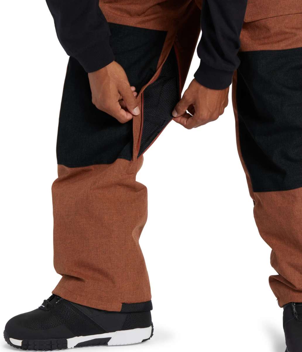 DC Shadow Shell Bib Pants 2024 - Black bib pants with a subtle gray pattern on the lower legs and black straps.