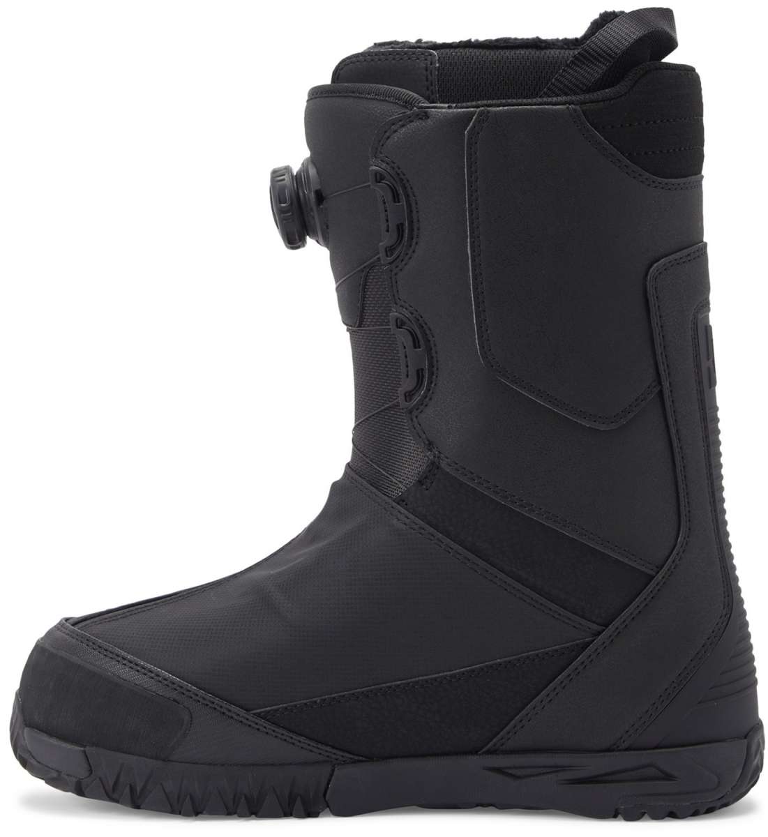 DC Transcend BOA Snowboard Boots 2024 - Black snowboard boots with a textured rubber toe cap and a black BOA dial on the side.