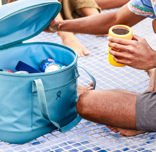 Hydro Flask 20 Liter Carry Out Soft Cooler – Campmor