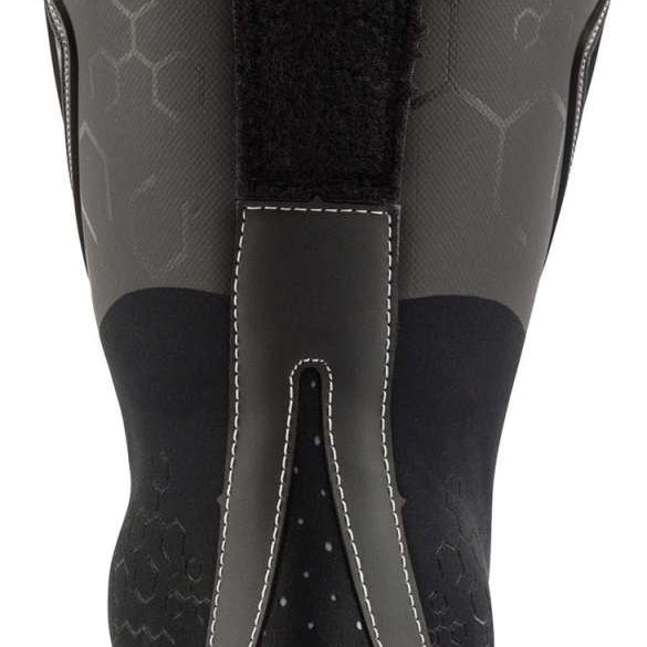 Lange Shadow 120 MV Ski Boots 2024 - Black ski boots with a textured pattern on the tongue and heel.