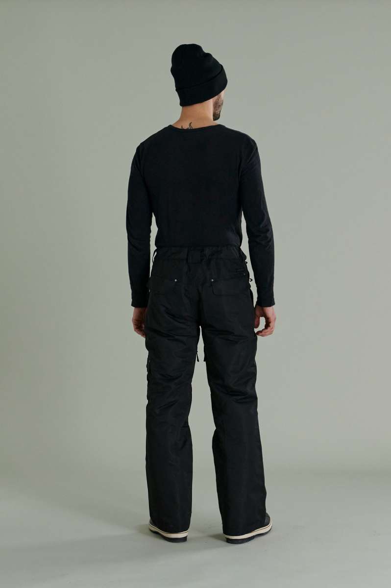 Liquid Express Insulated Pants - Black insulated pants with a zippered ankle pocket on the right leg.