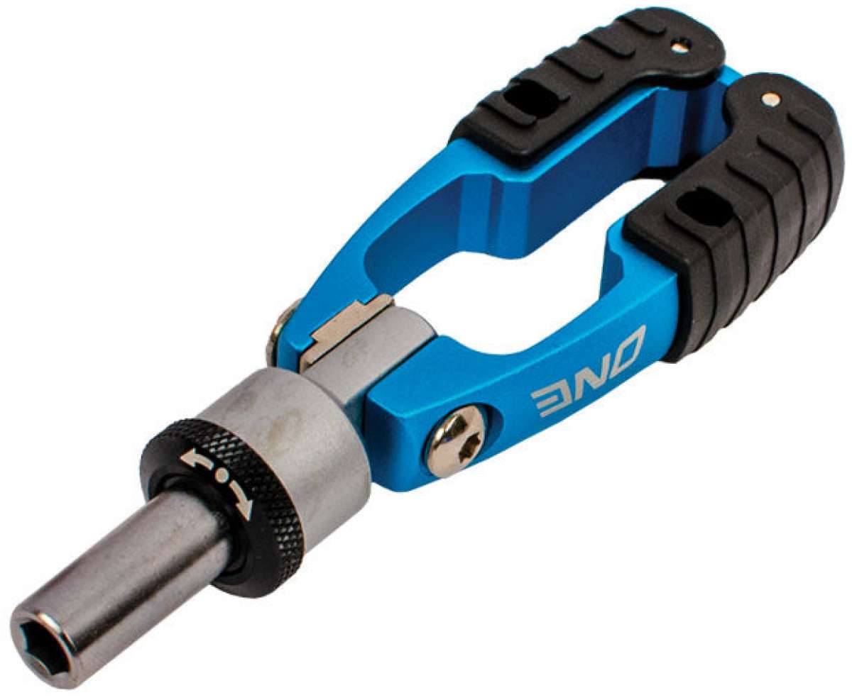 Oneball X-Wing Driver 2022-2023 - A black driver with a silver tip and white logo on the handle.