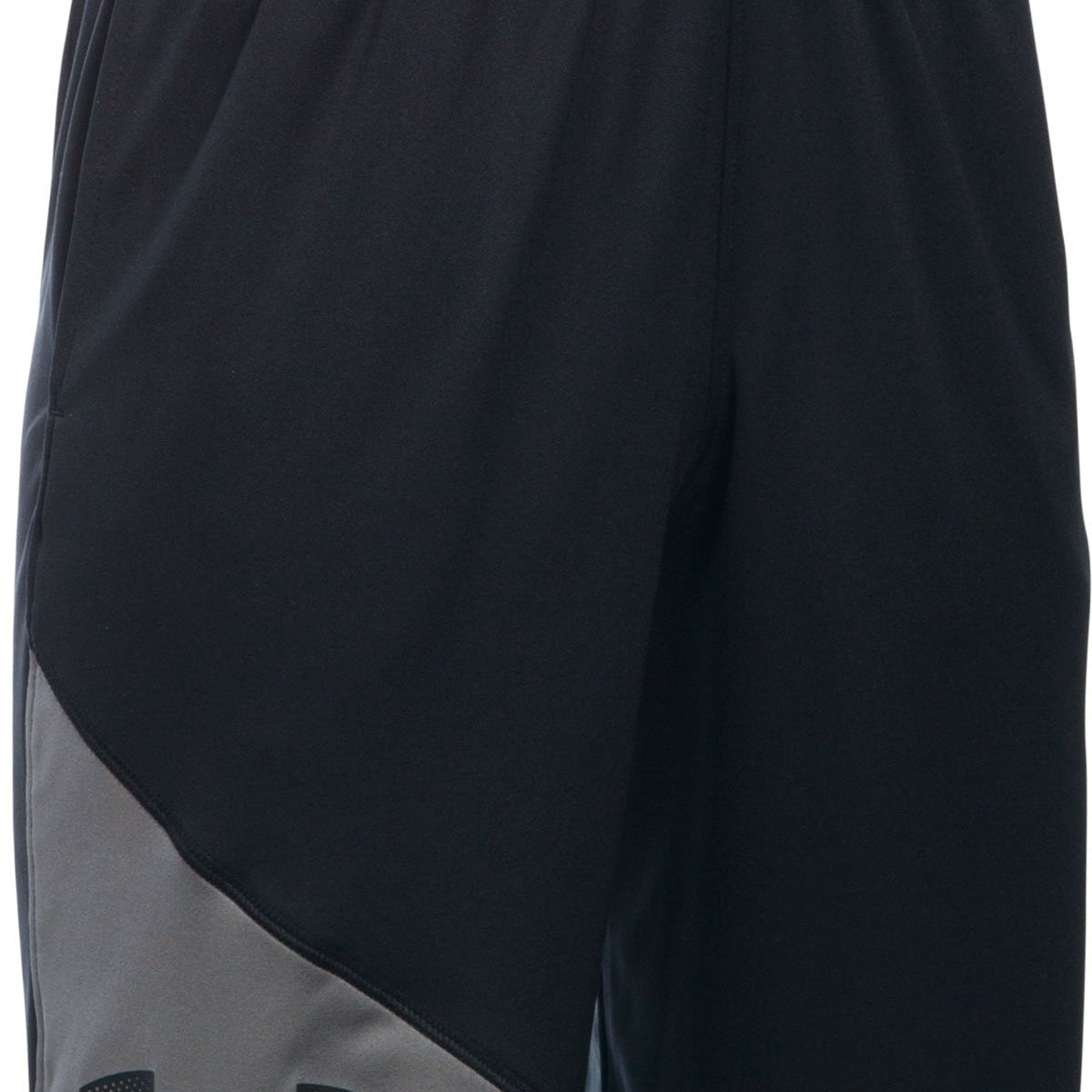 PROTOTYPE SHORT BOYS S16 - Boys' black shorts with a white stripe down the side and an Under Armour logo on the left leg.