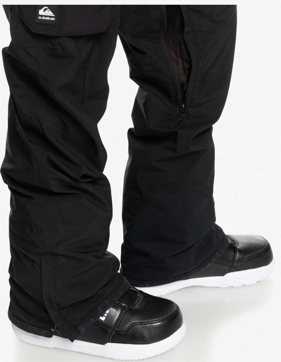 Quiksilver Utility Shell Pant 2023 - Black snow pants with a white logo on the left leg pocket.