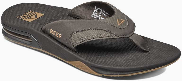 Reef Men's Fanning Sandal 2020 - A pair of brown sandals with a strap and toe post, featuring a logo on the side.