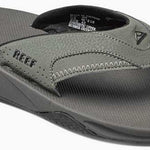 Reef Men's Fanning Sandal 2020 - A pair of gray sandals with a strap and toe post, featuring a textured rubber sole.