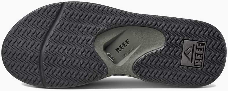 Reef Men's Fanning Sandal 2020 - A pair of brown sandals with a woven strap design and a logo on the side.