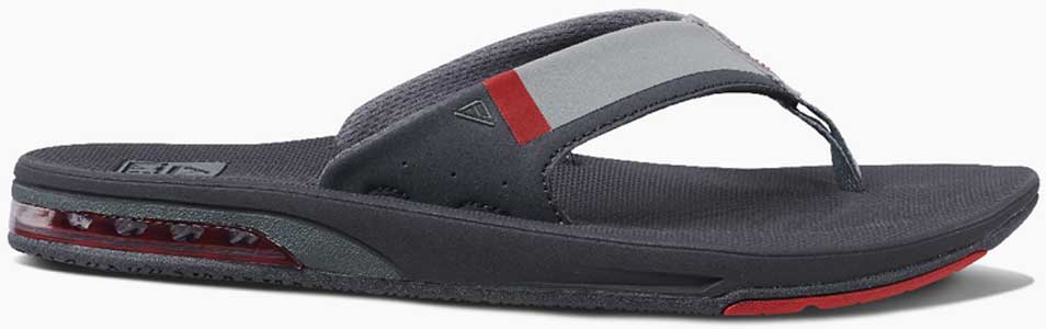 Reef Men's Fanning Low Sandal 2020 - A gray sandal with a red stripe on the strap.