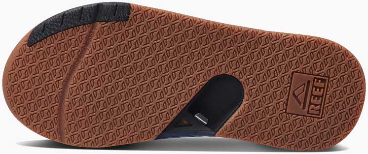Reef Men's Fanning Low Sandal 2020 - Brown sandals with a woven strap and rubber sole.