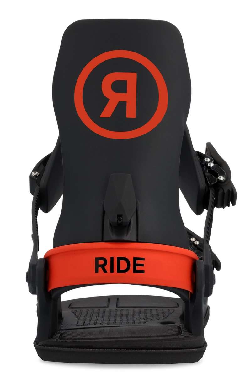 Ride C-6 Snowboard Binding 2023 - A black snowboard binding with a red logo featuring a stylized "R" in lowercase letters, encircled by a thin red line.