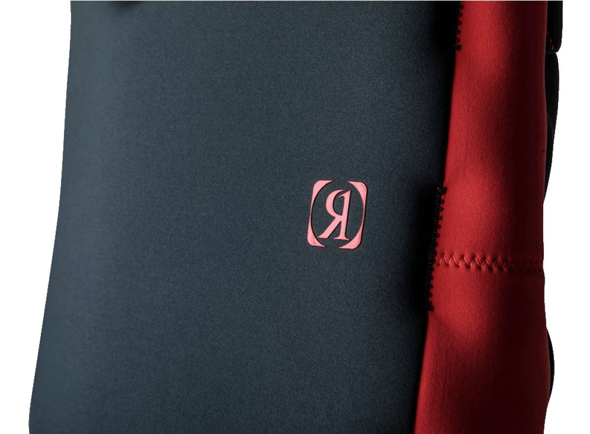 Ronix Girls Prom Queen Cappella 3.0 CGA Wake Vest 2022 - A black and pink wake vest with a white logo on the chest.