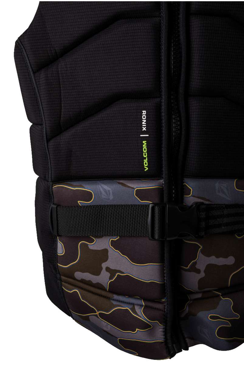 Ronix - Volcom Impact Wake Vest 2022 is shown in a solid black color.