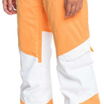 Roxy Women's Chloe Kim Woodrose Pant 2024 - A pair of women's snow pants in a woodrose color with a subtle pattern on the side pocket.