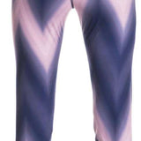 Roxy Women's Daybreak Base Layer Bottoms 2022 - A pair of women's base layer bottoms in a light blue and white chevron pattern.