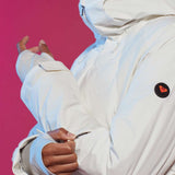 Roxy Women's Dusk Warmlink Insulated Jacket 2024 - A white jacket with a black logo on the left chest and silver zipper pull.