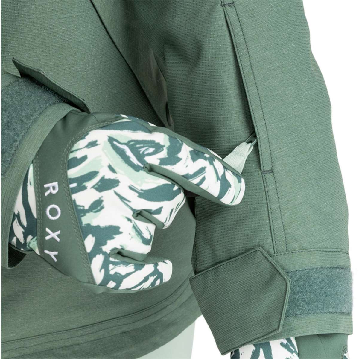 Roxy Women's Presence Insulated Parka Jacket 2024 - A dark green parka jacket with a hood and zippered pockets.