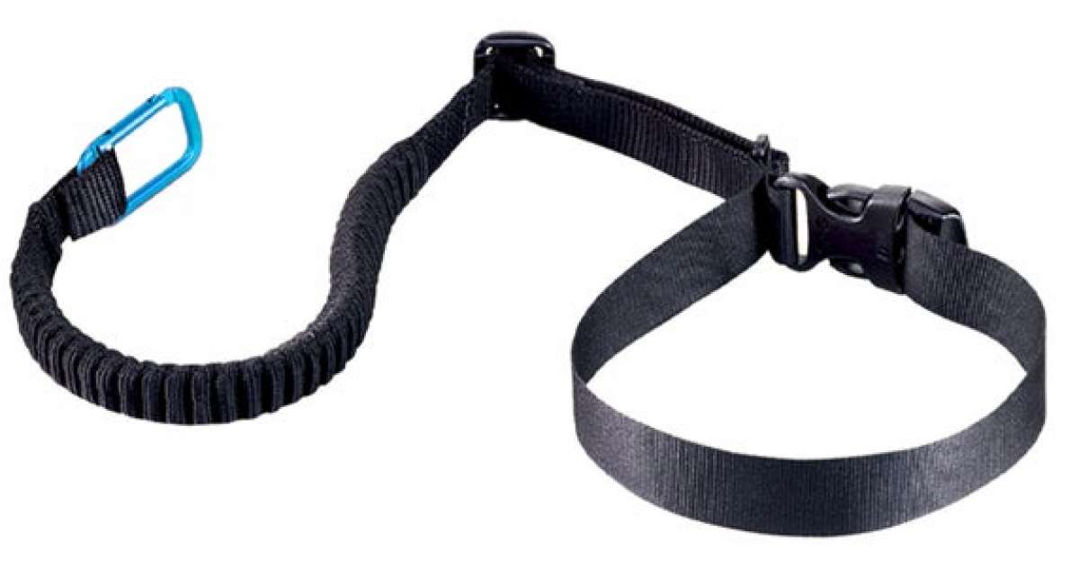 Salomon Junior's Team Snowboard Package 2024 - A black snowboard with a blue logo on top, lying flat on a white background.