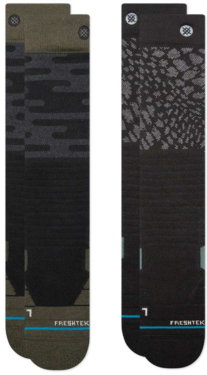 Stance Black Diamond Snow SB Sock 2-Pack 2024 - A pair of black socks with a subtle snowflake pattern on the top portion.