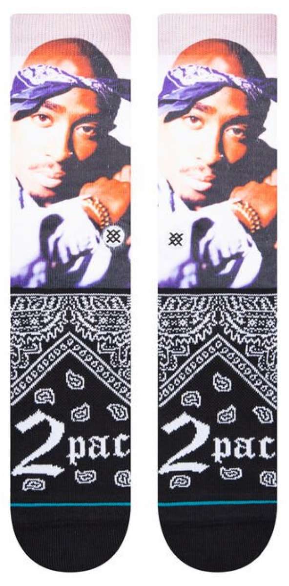 Stance Makaveli Crew Sock 2023 - A pair of crew socks featuring a portrait of Tupac Shakur wearing a purple bandana and white shirt.