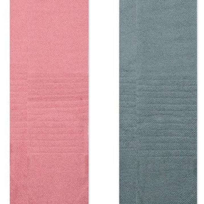 Stance Mellowed Snow 2 Pack Snow Sock 2023 - A pair of pink snow socks with a subtle pattern and a small logo on the top.