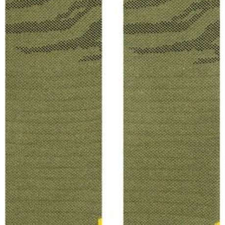 Stance WU TANG World Snowboard Socks 2023 - Olive green socks with yellow logo and black band at top.