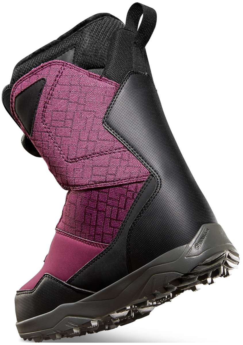 ThirtyTwo Women's Shifty BOA Snowboard Boot 2023 - A pink and black snowboard boot with a textured pattern on the side, featuring a BOA closure system.