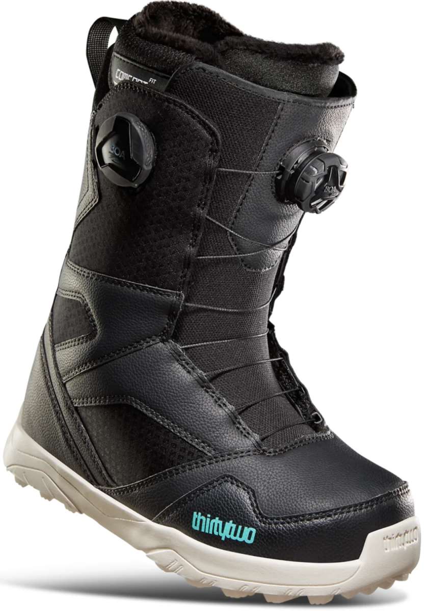 ThirtyTwo Women's STW Double BOA Snowboard Boot 2024 - Black snowboard boots with a textured pattern on the toe and heel areas, featuring two black BOA dials.