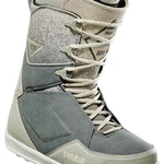 ThirtyTwo Lashed x Bradshaw Snowboard Boot 2024 - A gray snowboard boot with a textured pattern on the upper and a white sole.