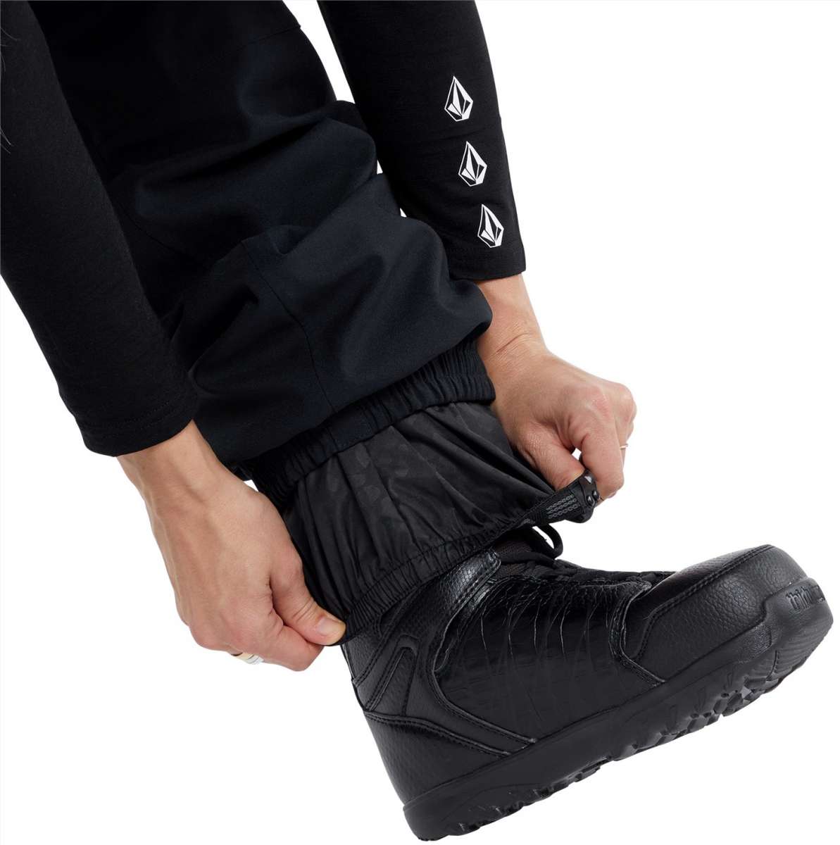 Volcom Women's Creston 3D Stretch Bib Pant 2024 – Ski Pro AZ