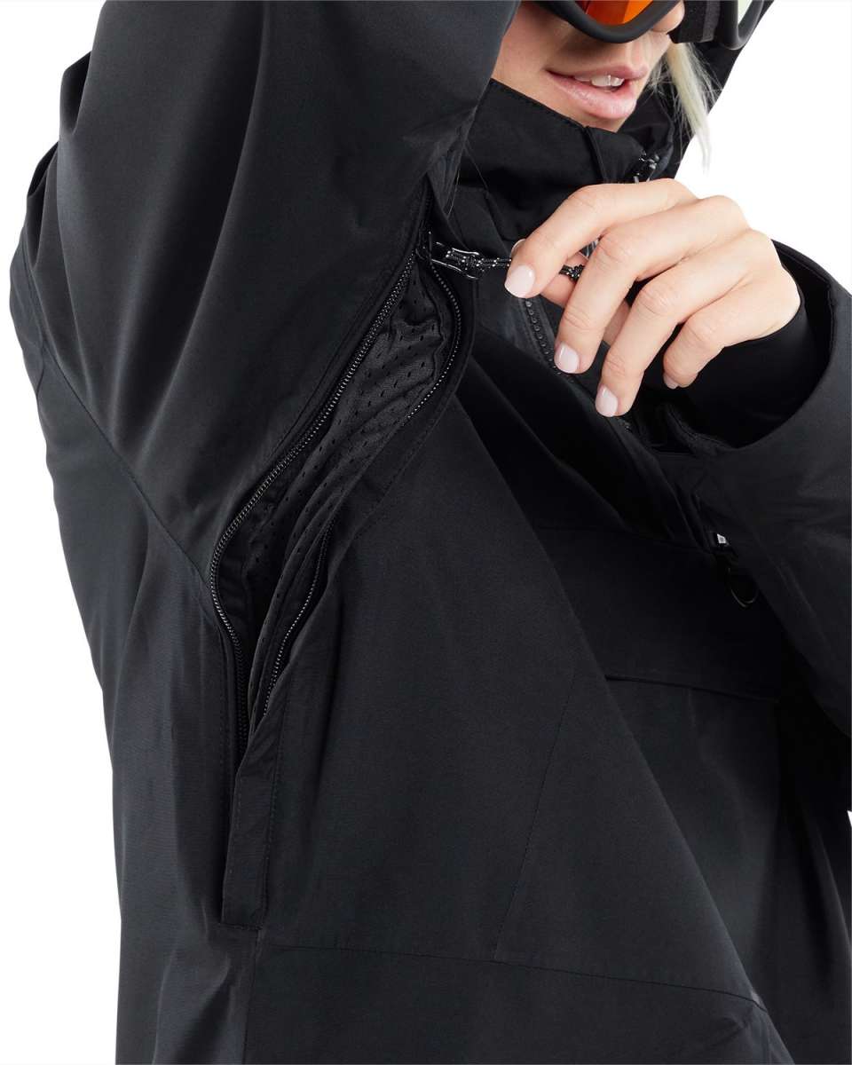 Volcom Women's Fern Insulated GORE-TEX Pullover 2024 - Black insulated ski jacket with a zippered chest pocket and adjustable cuffs.