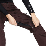 Volcom Women's Knox Insulated GORE-TEX Pant 2023 - Black insulated ski pants with a zippered pocket on the side and a black zipper pull.