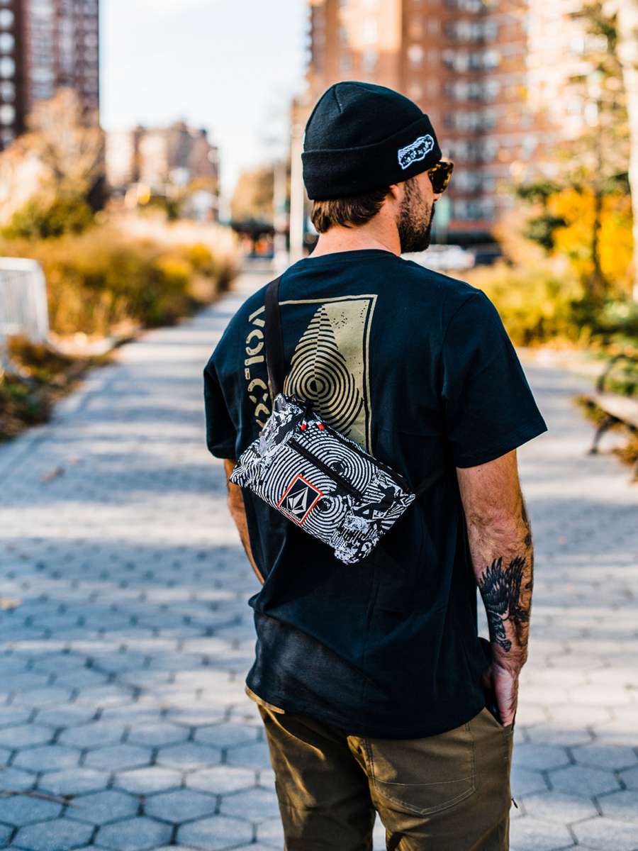 Volcom Pack It USA GORE-TEX Jacket 2022 - A black jacket with a white logo on the left chest and a zipper closure.