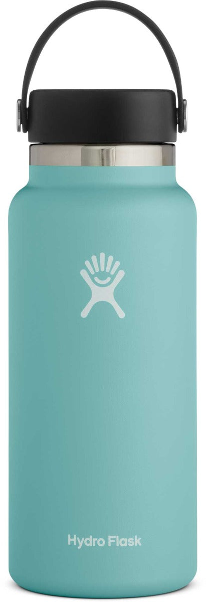 Hydro Flask 32oz Vacuum Insulated Stainless Steel Water Bottle review: a  beverage heavy weight that's easy to tote